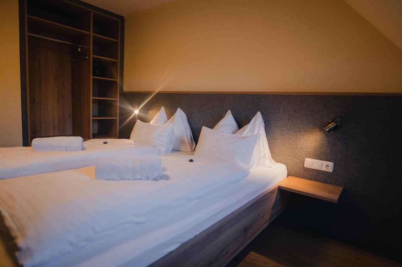 Hotel Restaurant Das Roessl ヴィンディッシュガルシュテン エクステリア 写真